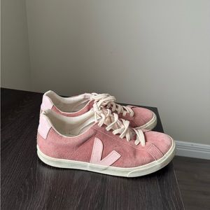 Veja sneaker  size 9